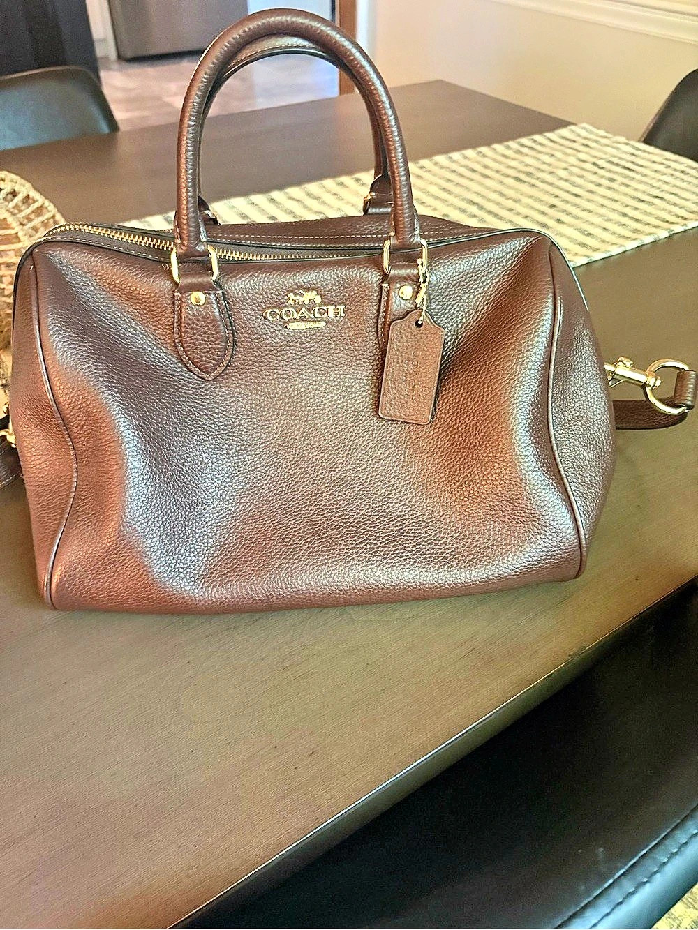 Large Coach Rowan in Maple